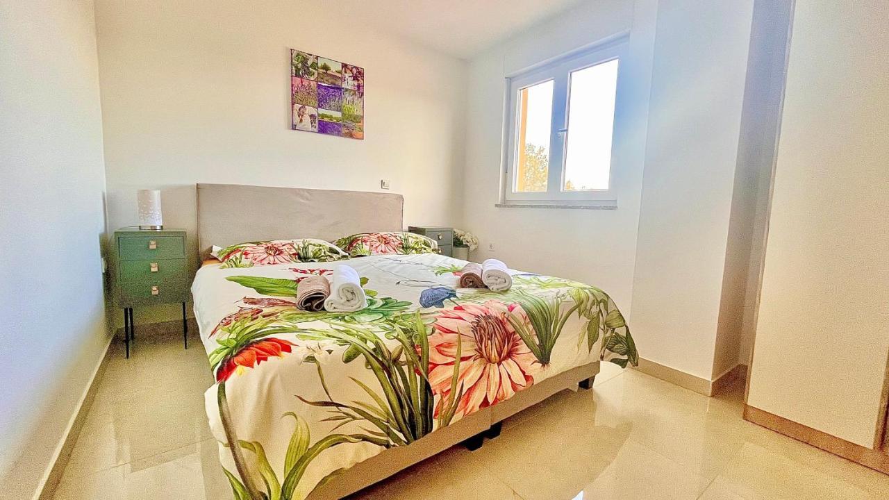 Apartments Vukancic Novigrad  ภายนอก รูปภาพ