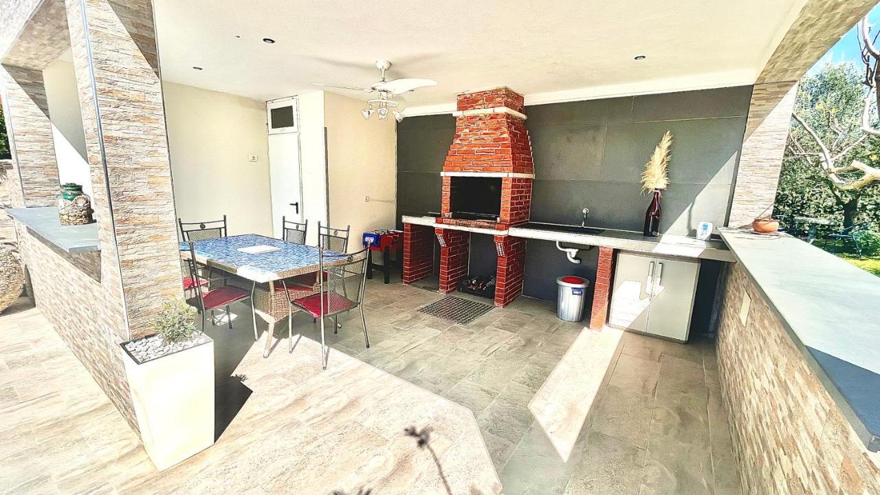Apartments Vukancic Novigrad  ภายนอก รูปภาพ