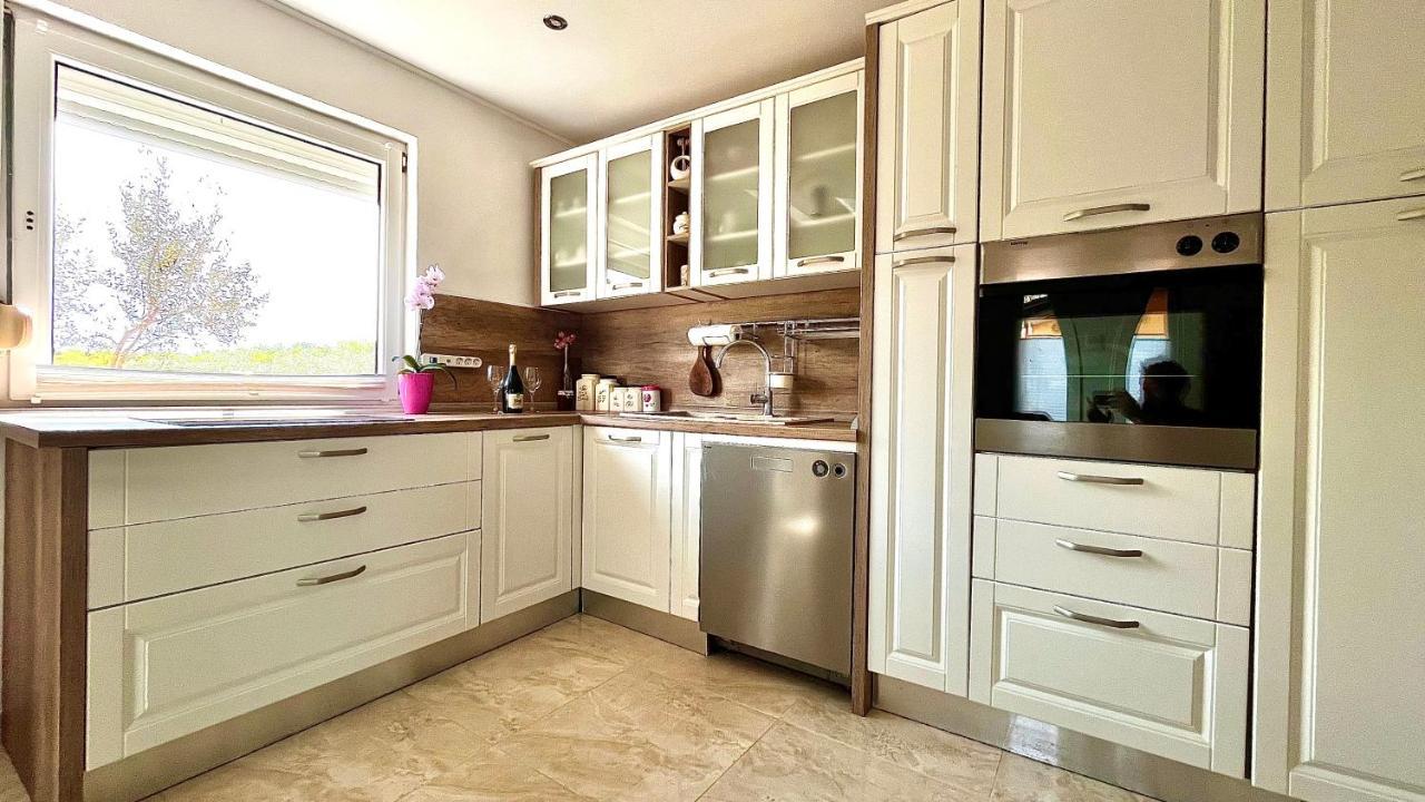 Apartments Vukancic Novigrad  ภายนอก รูปภาพ