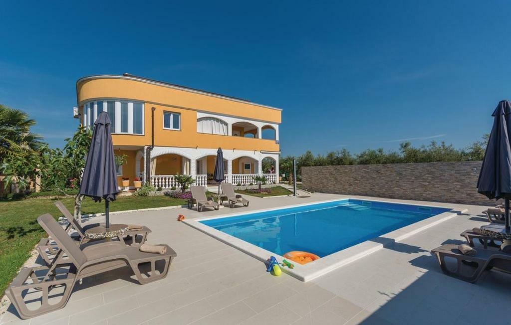 Apartments Vukancic Novigrad  ภายนอก รูปภาพ