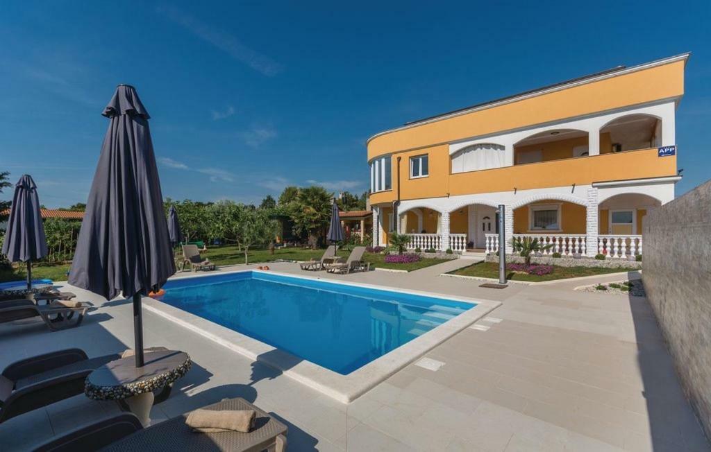 Apartments Vukancic Novigrad  ภายนอก รูปภาพ